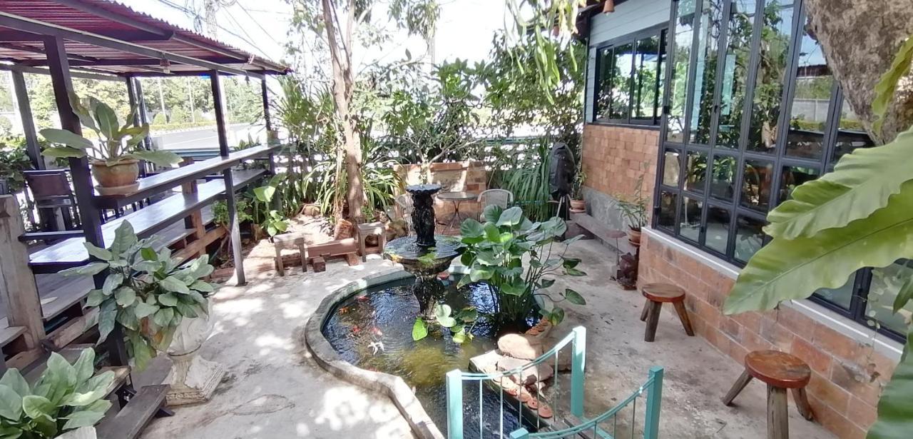 Sun Smile Hostel Ubon Ratchathani Exterior foto