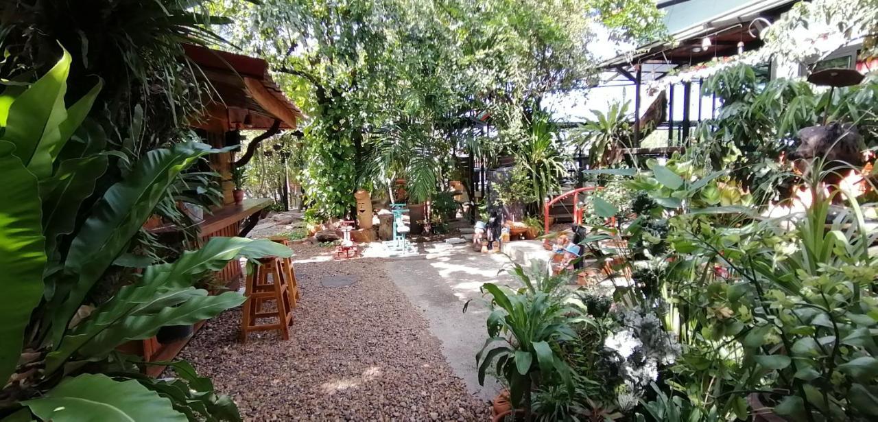 Sun Smile Hostel Ubon Ratchathani Exterior foto