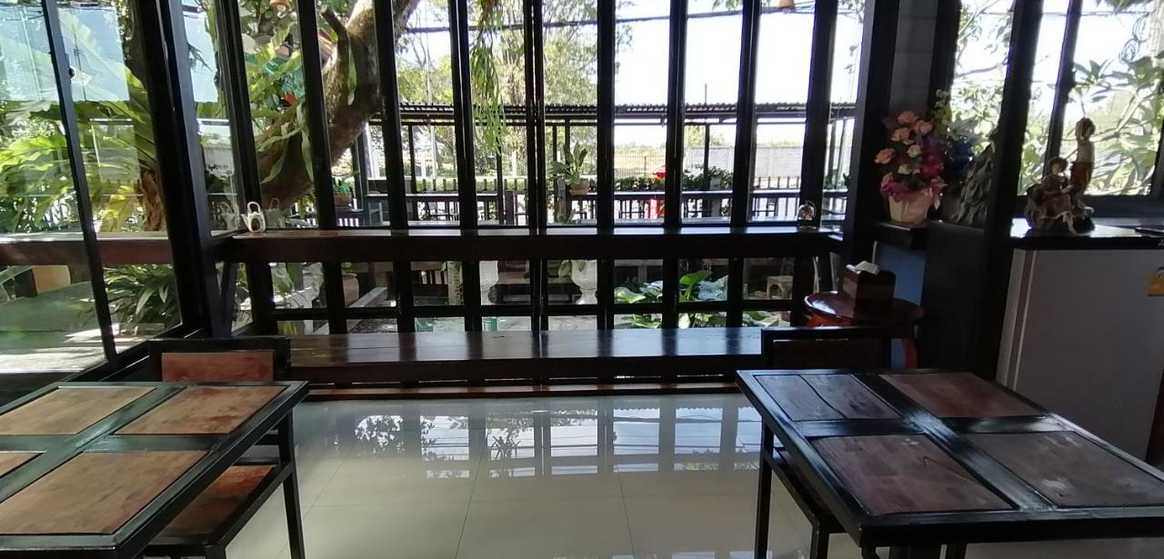 Sun Smile Hostel Ubon Ratchathani Exterior foto