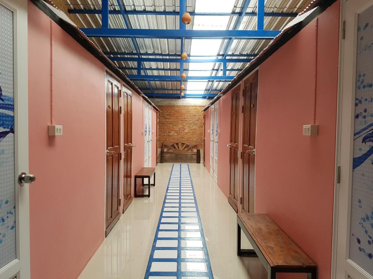 Sun Smile Hostel Ubon Ratchathani Exterior foto