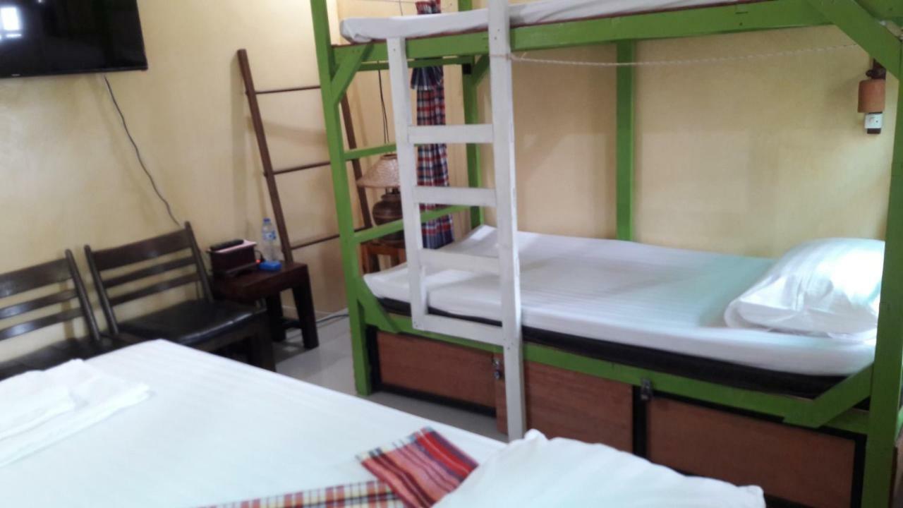 Sun Smile Hostel Ubon Ratchathani Exterior foto
